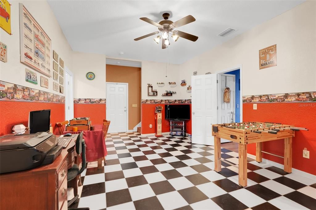 For Sale: $730,000 (4 beds, 3 baths, 3192 Square Feet)