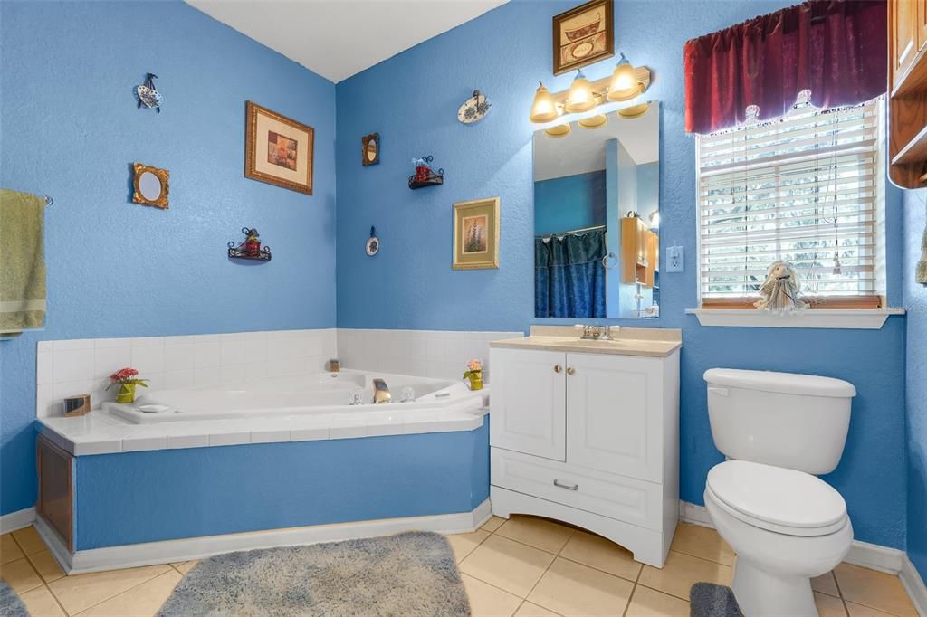 For Sale: $730,000 (4 beds, 3 baths, 3192 Square Feet)