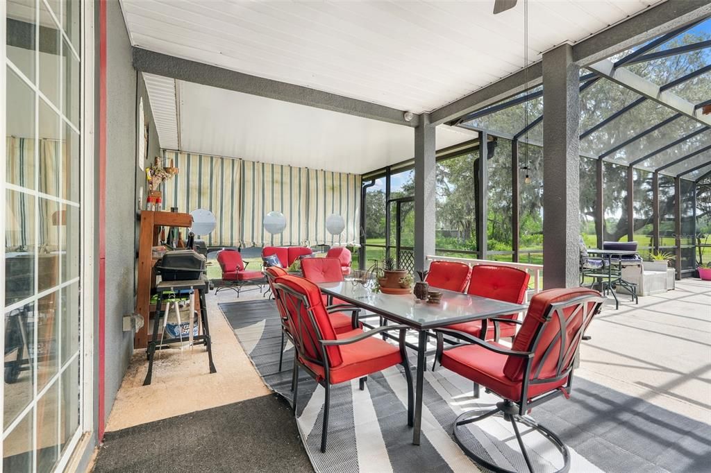 For Sale: $730,000 (4 beds, 3 baths, 3192 Square Feet)