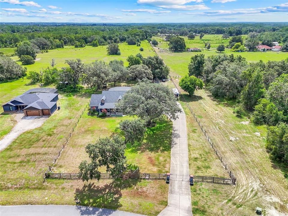 For Sale: $730,000 (4 beds, 3 baths, 3192 Square Feet)