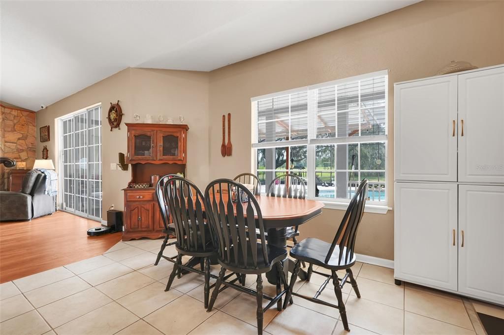 For Sale: $730,000 (4 beds, 3 baths, 3192 Square Feet)