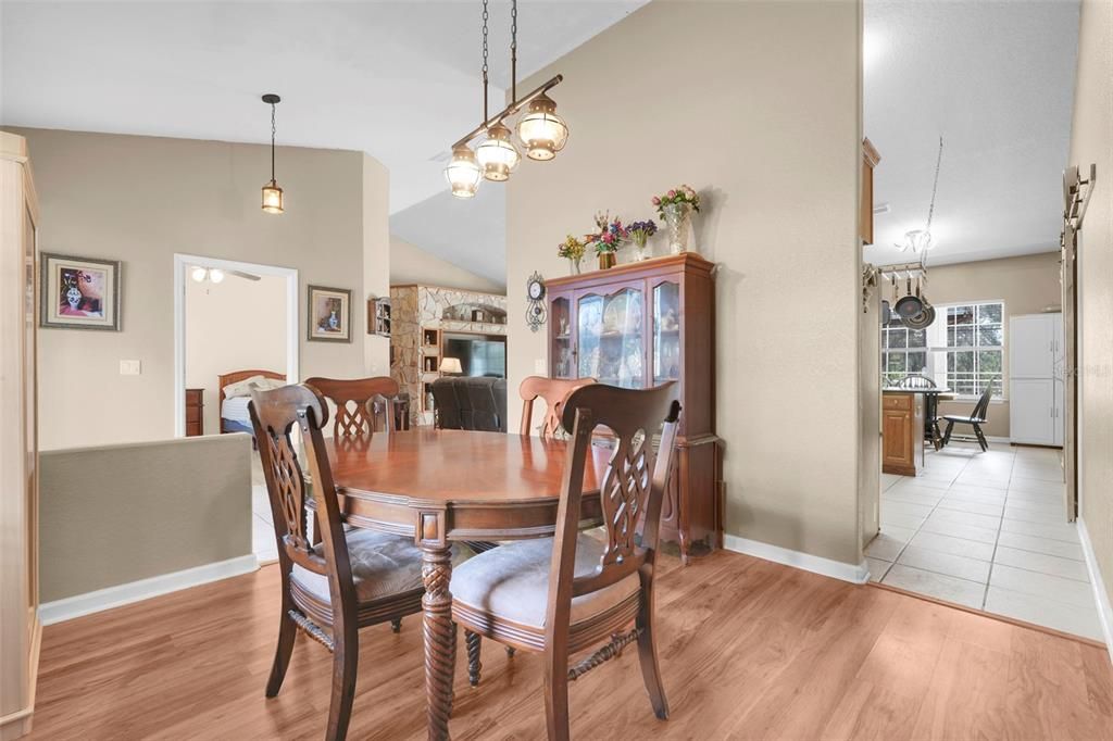 For Sale: $730,000 (4 beds, 3 baths, 3192 Square Feet)