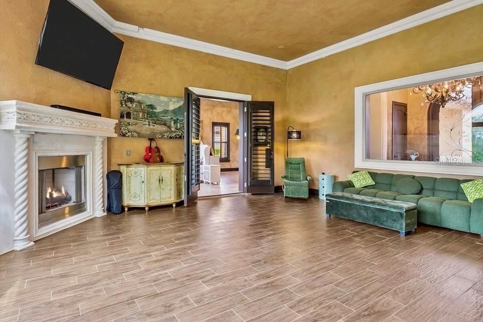 For Sale: $1,645,000 (5 beds, 4 baths, 4839 Square Feet)