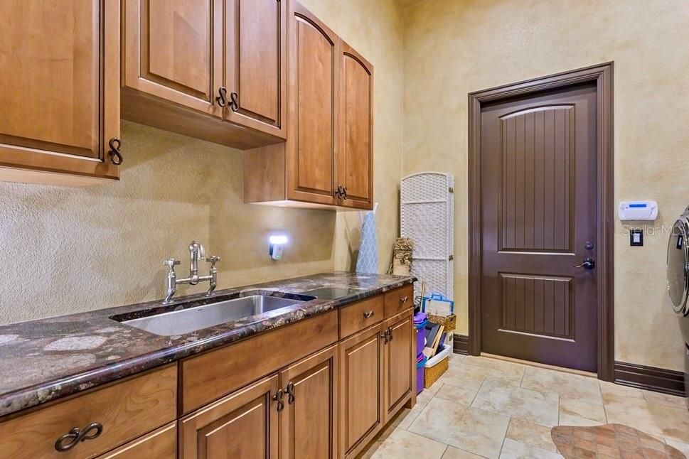 For Sale: $1,645,000 (5 beds, 4 baths, 4839 Square Feet)