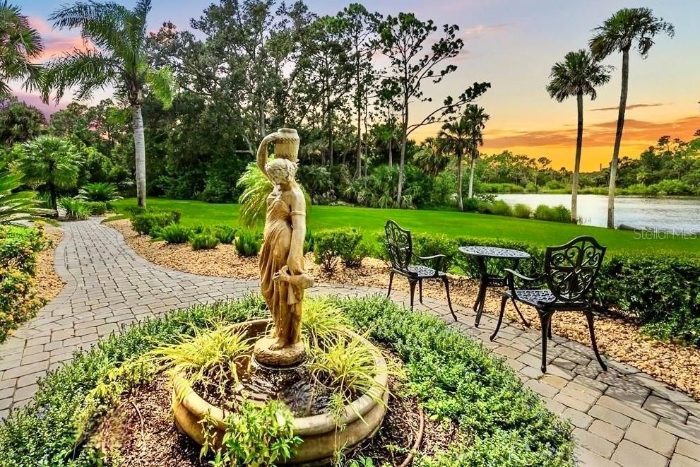 For Sale: $1,645,000 (5 beds, 4 baths, 4839 Square Feet)