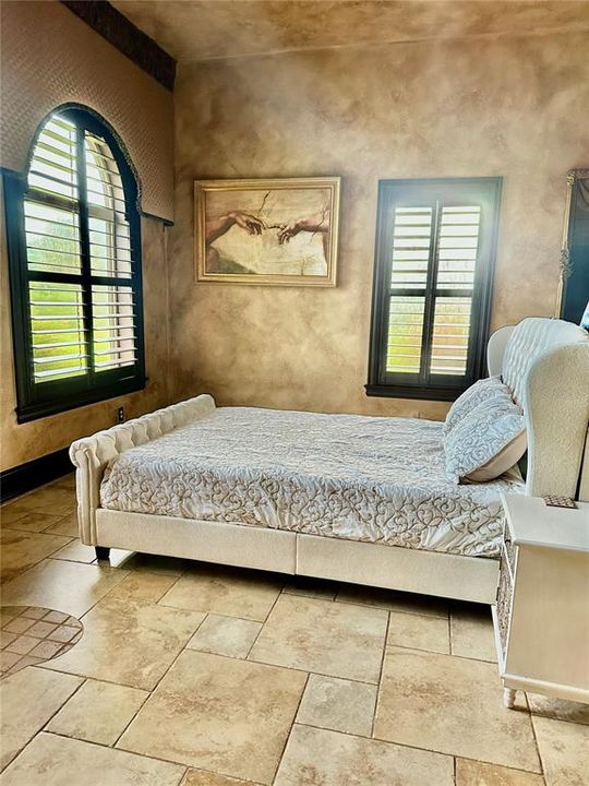 For Sale: $1,645,000 (5 beds, 4 baths, 4839 Square Feet)