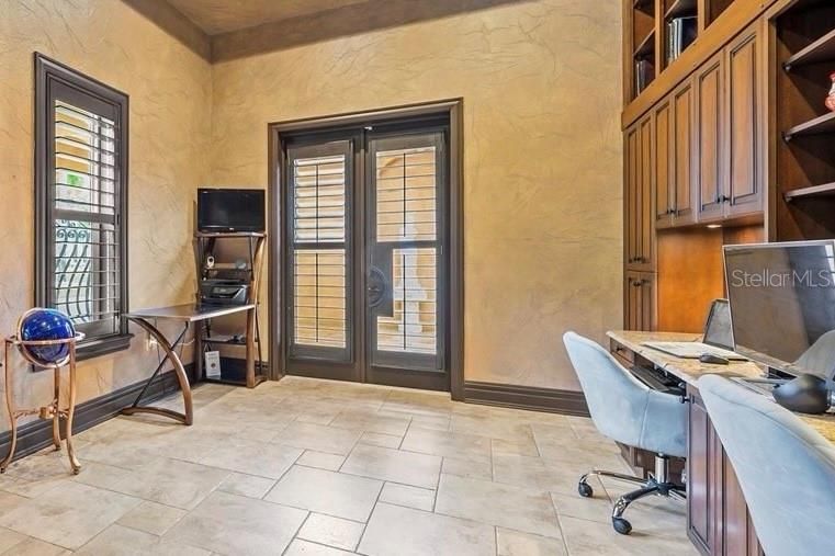 For Sale: $1,645,000 (5 beds, 4 baths, 4839 Square Feet)