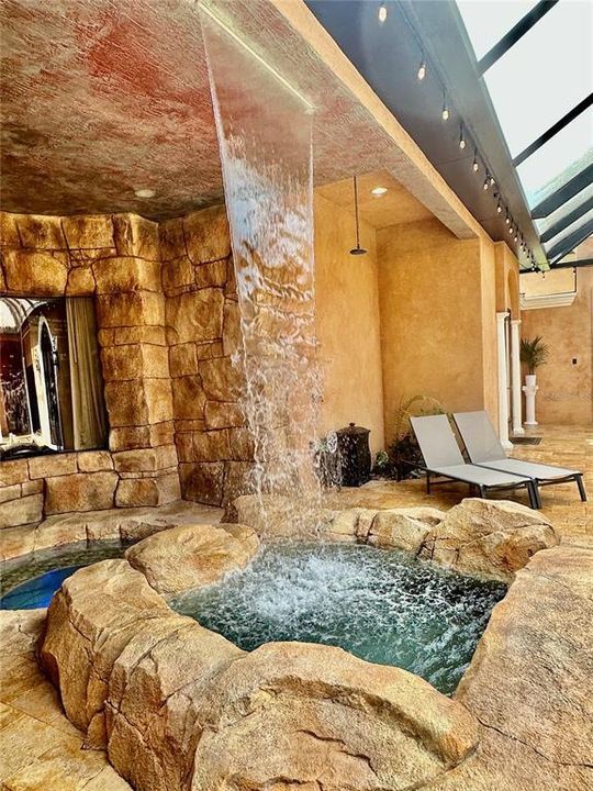 For Sale: $1,645,000 (5 beds, 4 baths, 4839 Square Feet)