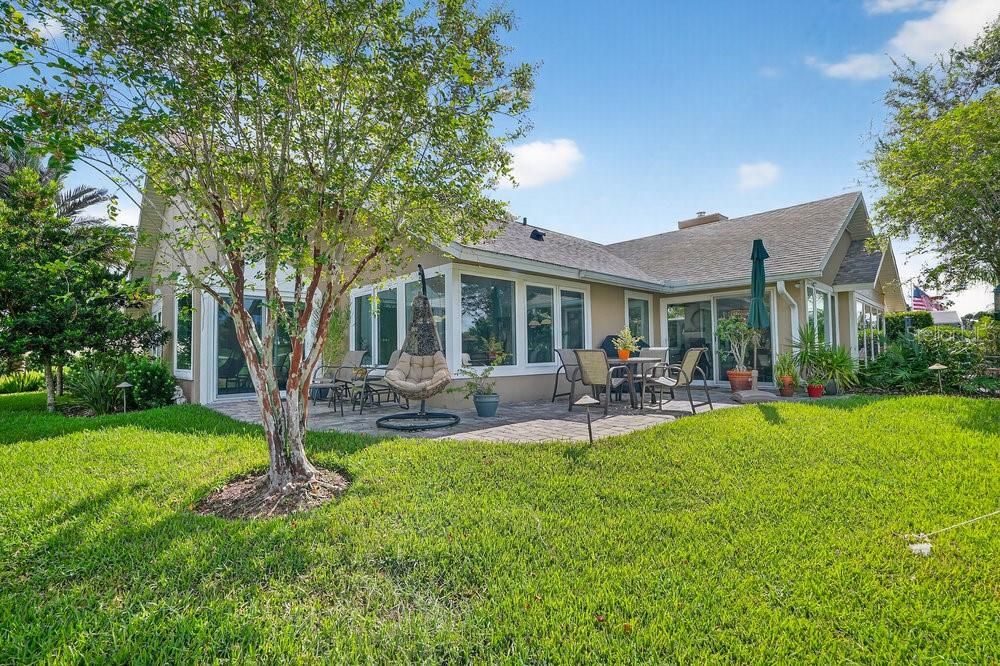 Под контрактом: $859,000 (3 спален, 2 ванн, 2545 Квадратных фут)