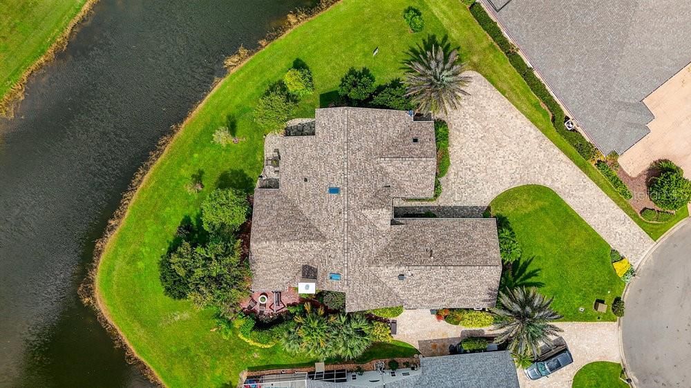 Под контрактом: $859,000 (3 спален, 2 ванн, 2545 Квадратных фут)