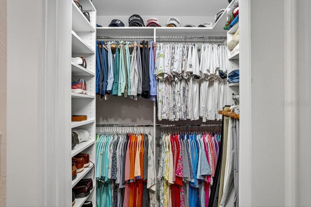 Под контрактом: $859,000 (3 спален, 2 ванн, 2545 Квадратных фут)