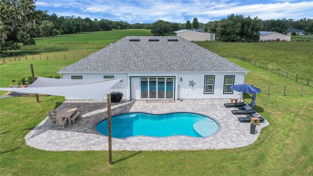 En Venta: $1,200,000 (4 camas, 3 baños, 2749 Pies cuadrados)