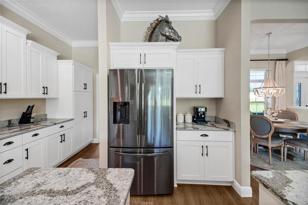 En Venta: $1,200,000 (4 camas, 3 baños, 2749 Pies cuadrados)