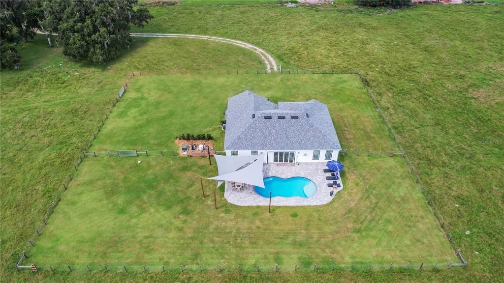 En Venta: $1,200,000 (4 camas, 3 baños, 2749 Pies cuadrados)