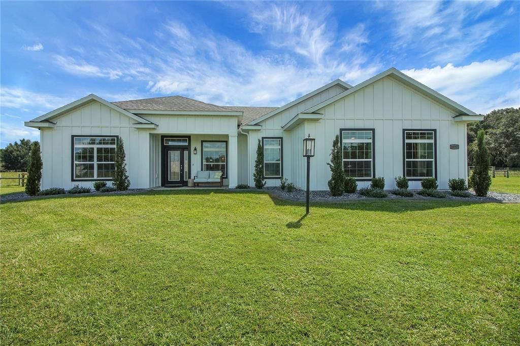 En Venta: $1,200,000 (4 camas, 3 baños, 2749 Pies cuadrados)