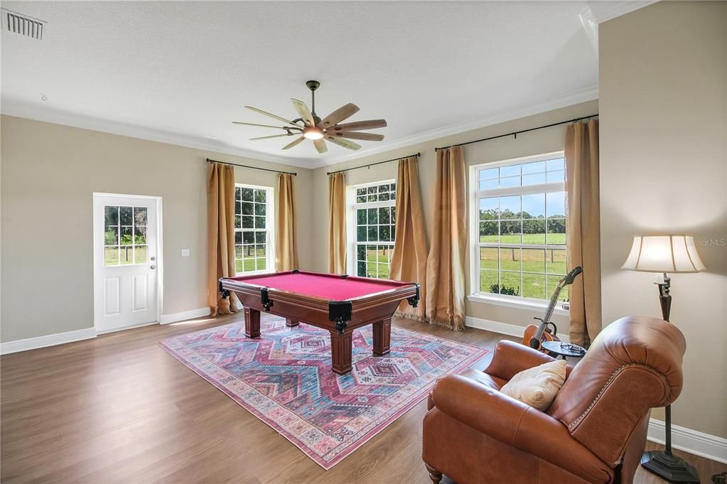 En Venta: $1,200,000 (4 camas, 3 baños, 2749 Pies cuadrados)