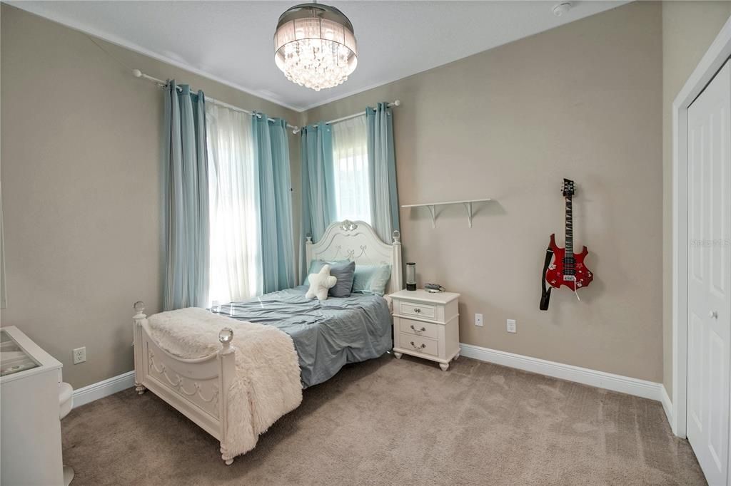 En Venta: $1,200,000 (4 camas, 3 baños, 2749 Pies cuadrados)