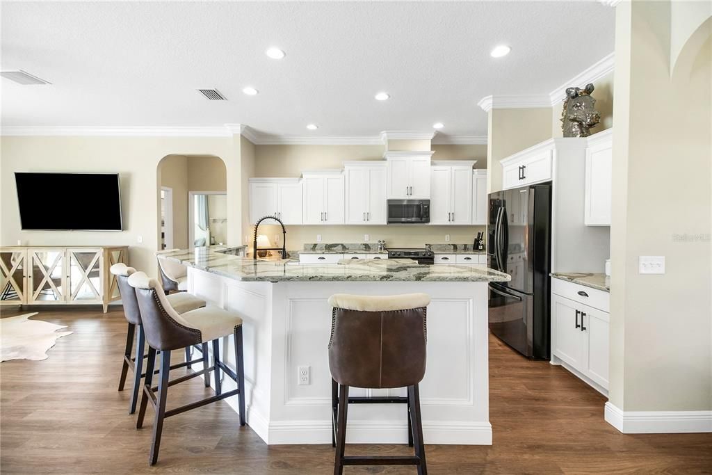 En Venta: $1,200,000 (4 camas, 3 baños, 2749 Pies cuadrados)