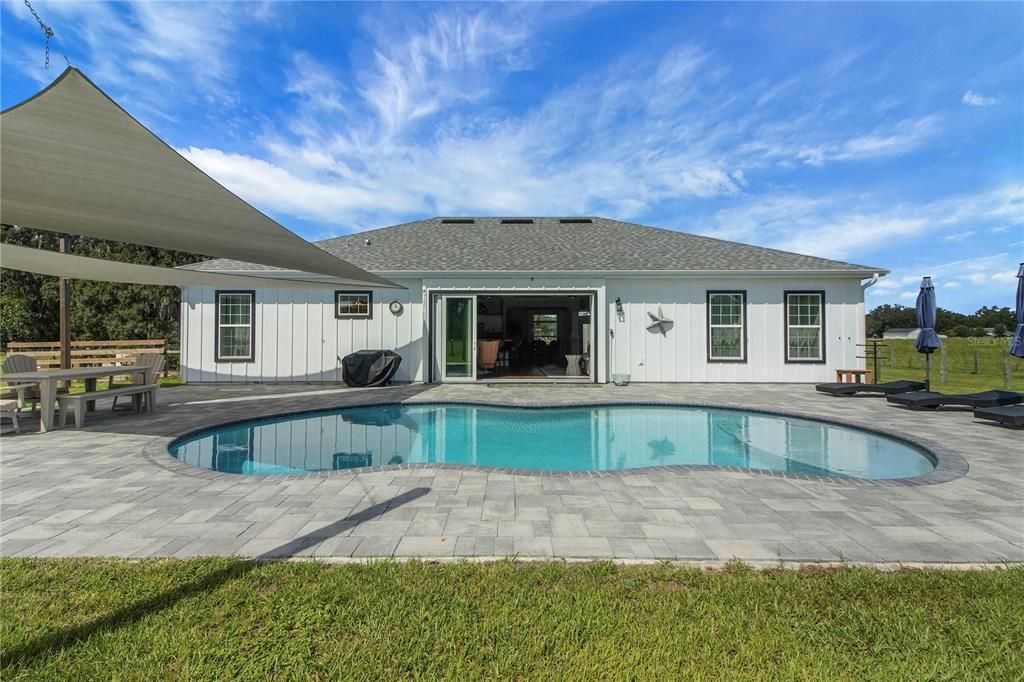 En Venta: $1,200,000 (4 camas, 3 baños, 2749 Pies cuadrados)