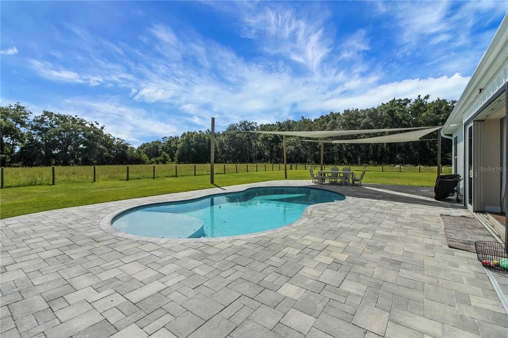 En Venta: $1,200,000 (4 camas, 3 baños, 2749 Pies cuadrados)