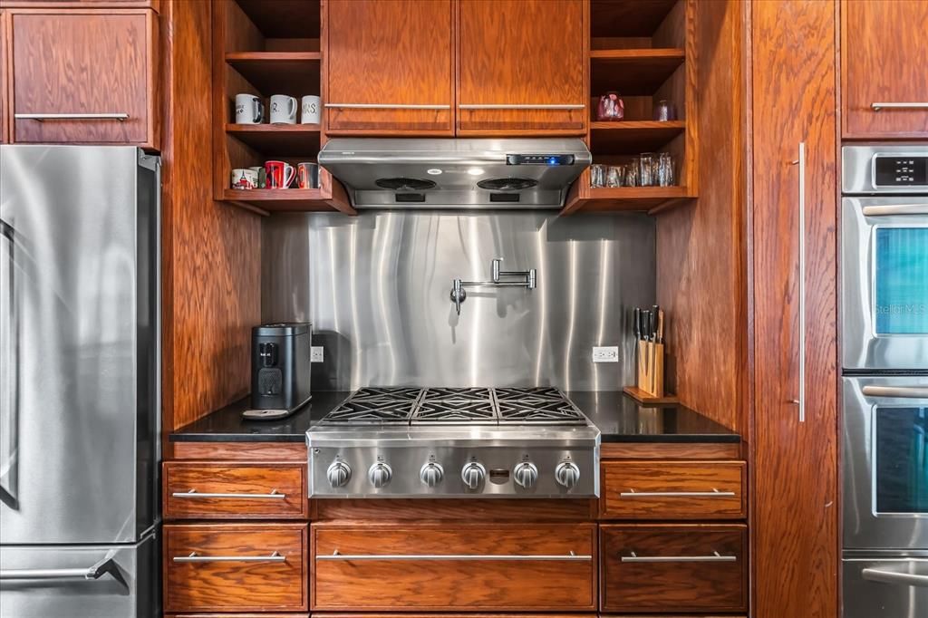 For Sale: $2,195,000 (4 beds, 4 baths, 4278 Square Feet)