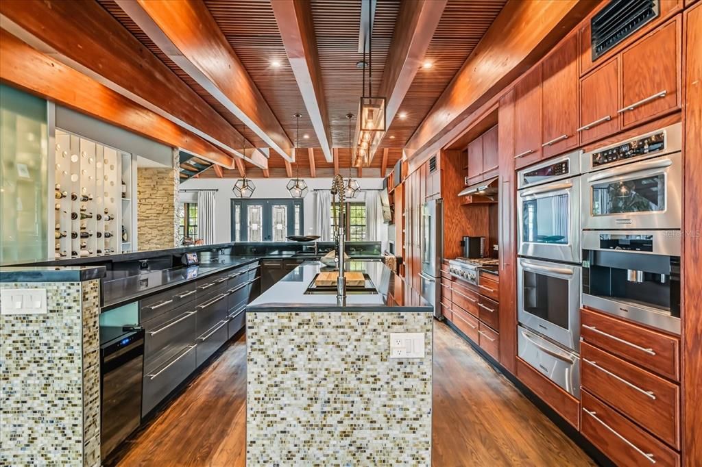 For Sale: $2,195,000 (4 beds, 4 baths, 4278 Square Feet)