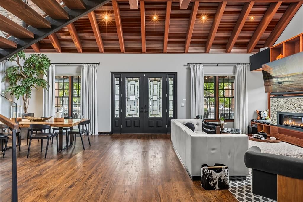 For Sale: $2,195,000 (4 beds, 4 baths, 4278 Square Feet)