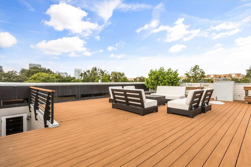 For Sale: $2,195,000 (4 beds, 4 baths, 4278 Square Feet)