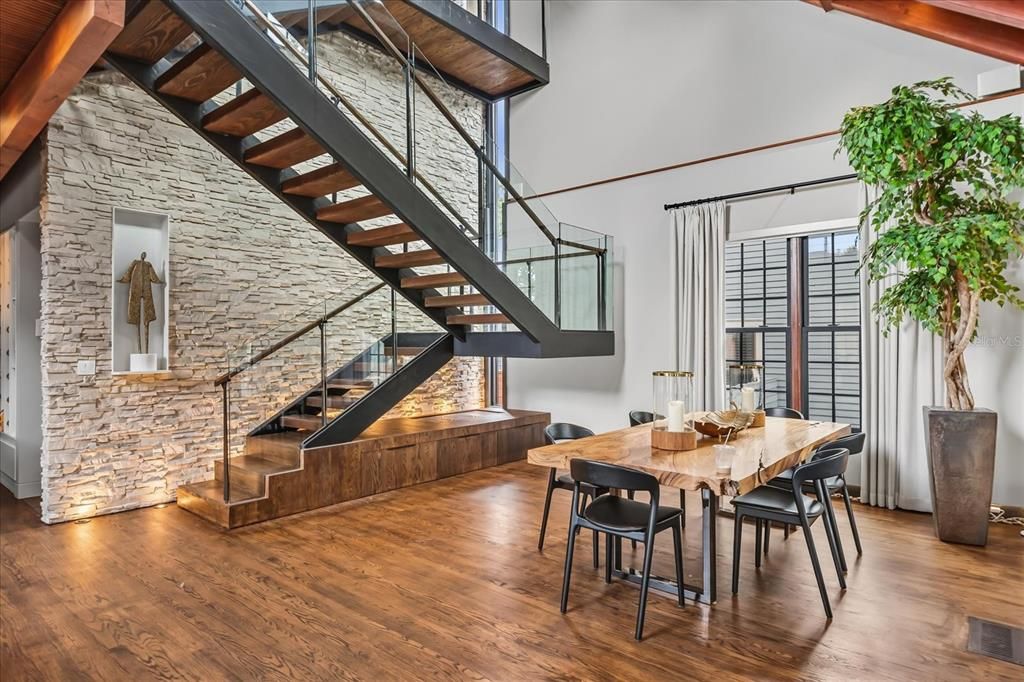 For Sale: $2,195,000 (4 beds, 4 baths, 4278 Square Feet)