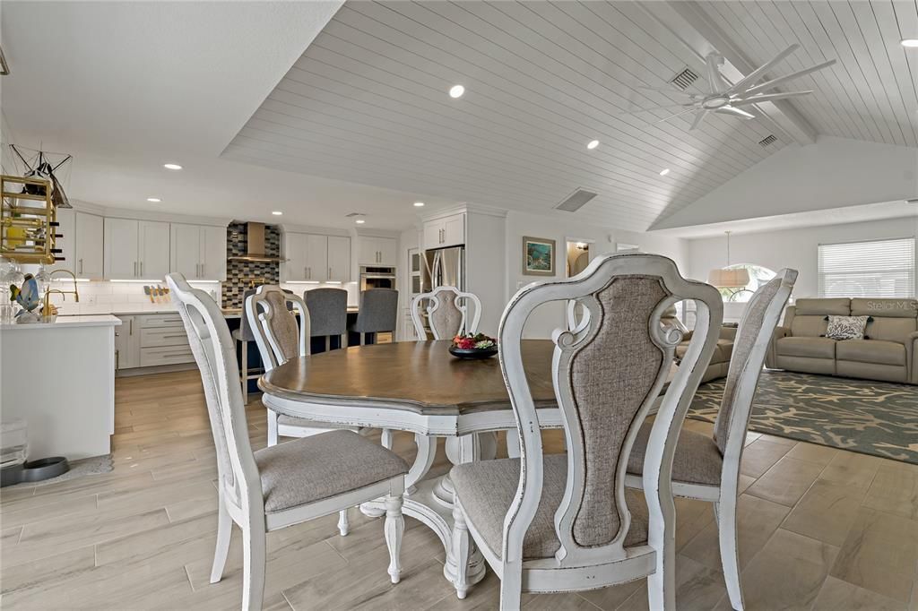 待售: $814,998 (4 贝兹, 3 浴室, 1830 平方英尺)