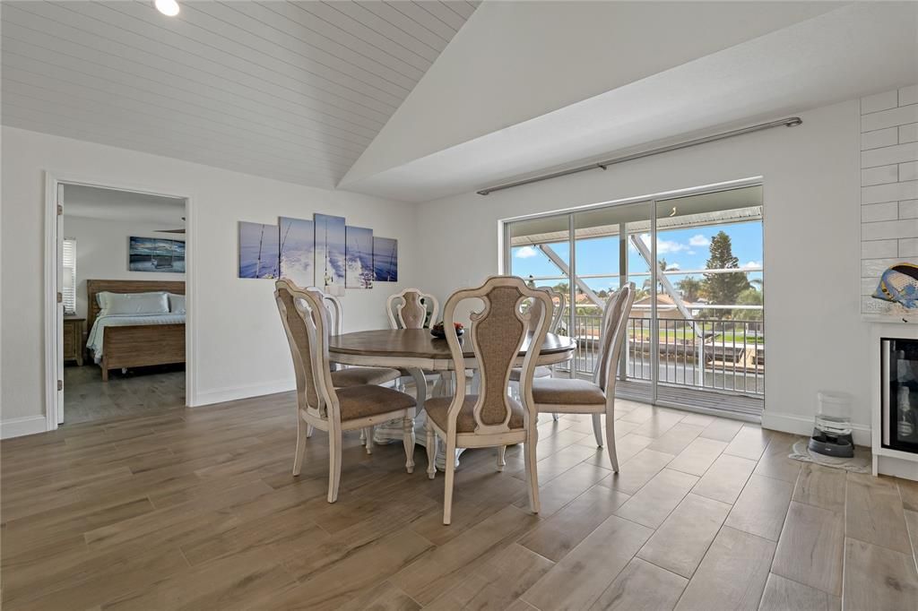 待售: $814,998 (4 贝兹, 3 浴室, 1830 平方英尺)