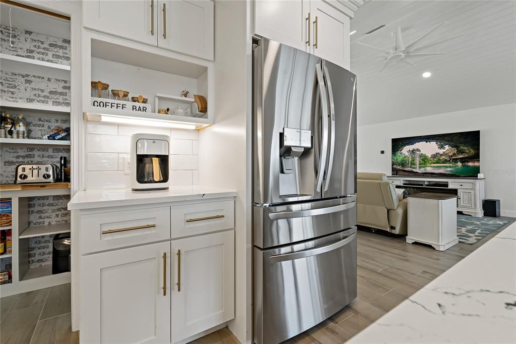 待售: $814,998 (4 贝兹, 3 浴室, 1830 平方英尺)