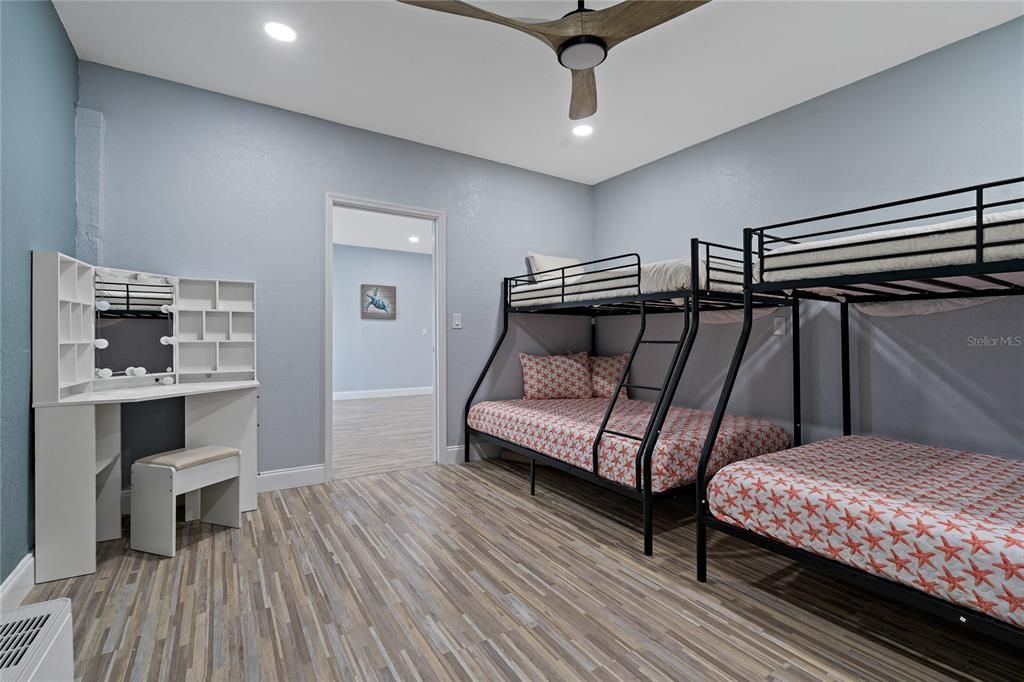 待售: $814,998 (4 贝兹, 3 浴室, 1830 平方英尺)