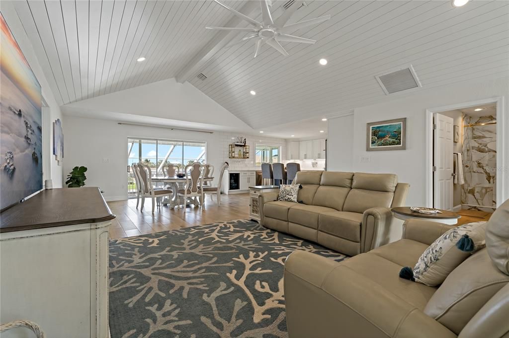 待售: $814,998 (4 贝兹, 3 浴室, 1830 平方英尺)