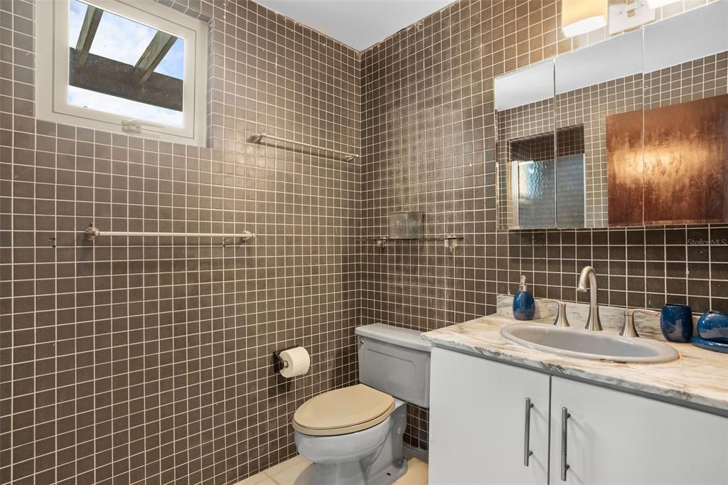 For Rent: $18,000 (4 beds, 5 baths, 3500 Square Feet)