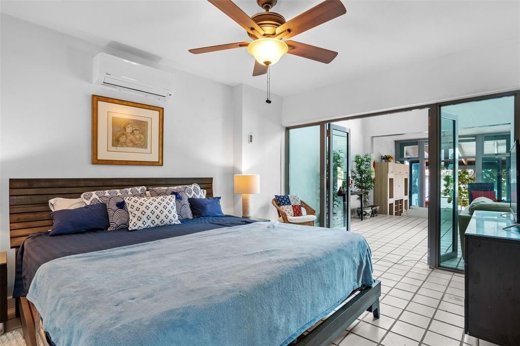 For Rent: $18,000 (4 beds, 5 baths, 3500 Square Feet)