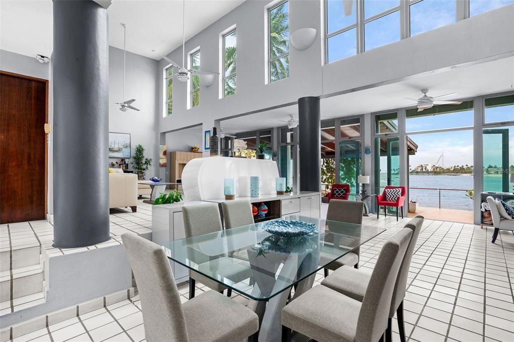 For Rent: $18,000 (4 beds, 5 baths, 3500 Square Feet)