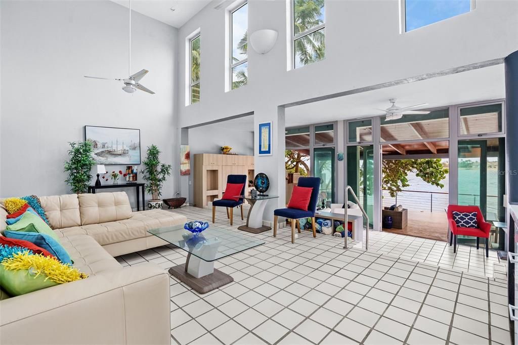 For Rent: $18,000 (4 beds, 5 baths, 3500 Square Feet)