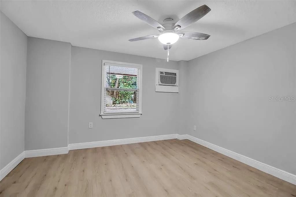 For Sale: $497,000 (4 beds, 2 baths, 1784 Square Feet)