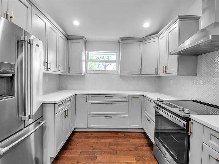 For Sale: $497,000 (4 beds, 2 baths, 1784 Square Feet)