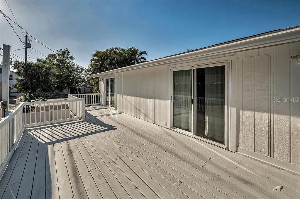 For Sale: $497,000 (4 beds, 2 baths, 1784 Square Feet)