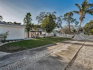 For Sale: $497,000 (4 beds, 2 baths, 1784 Square Feet)