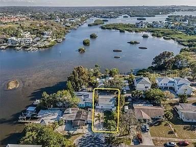 For Sale: $497,000 (4 beds, 2 baths, 1784 Square Feet)