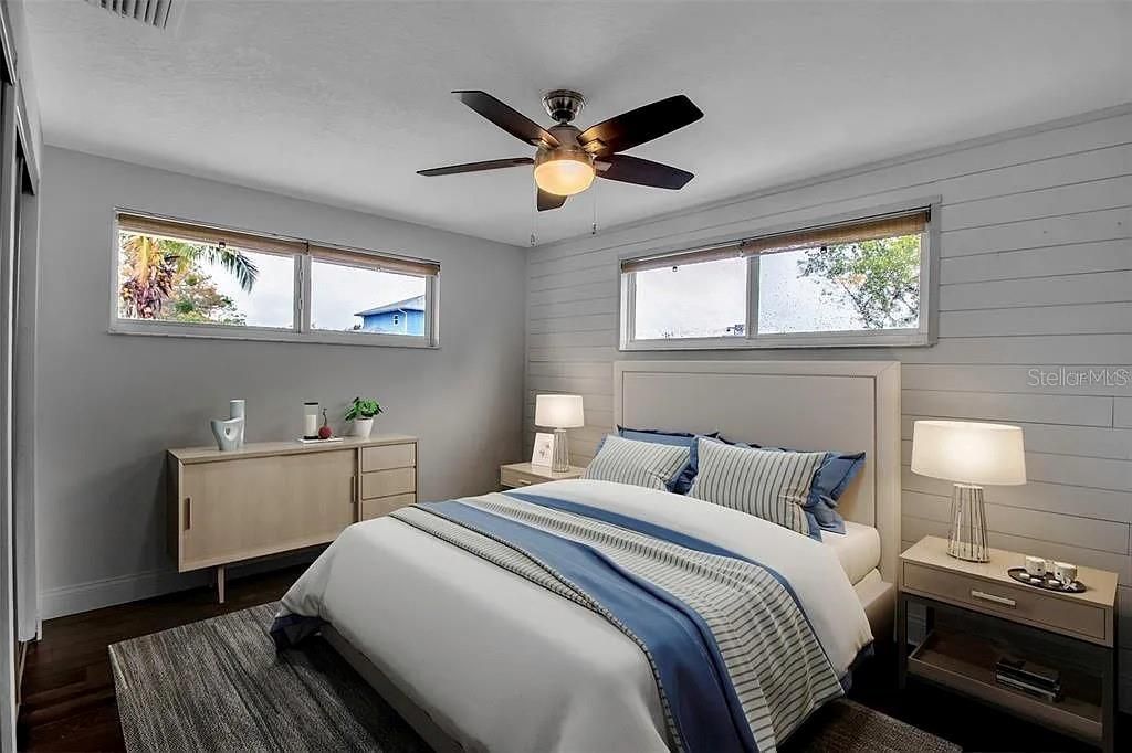 For Sale: $497,000 (4 beds, 2 baths, 1784 Square Feet)