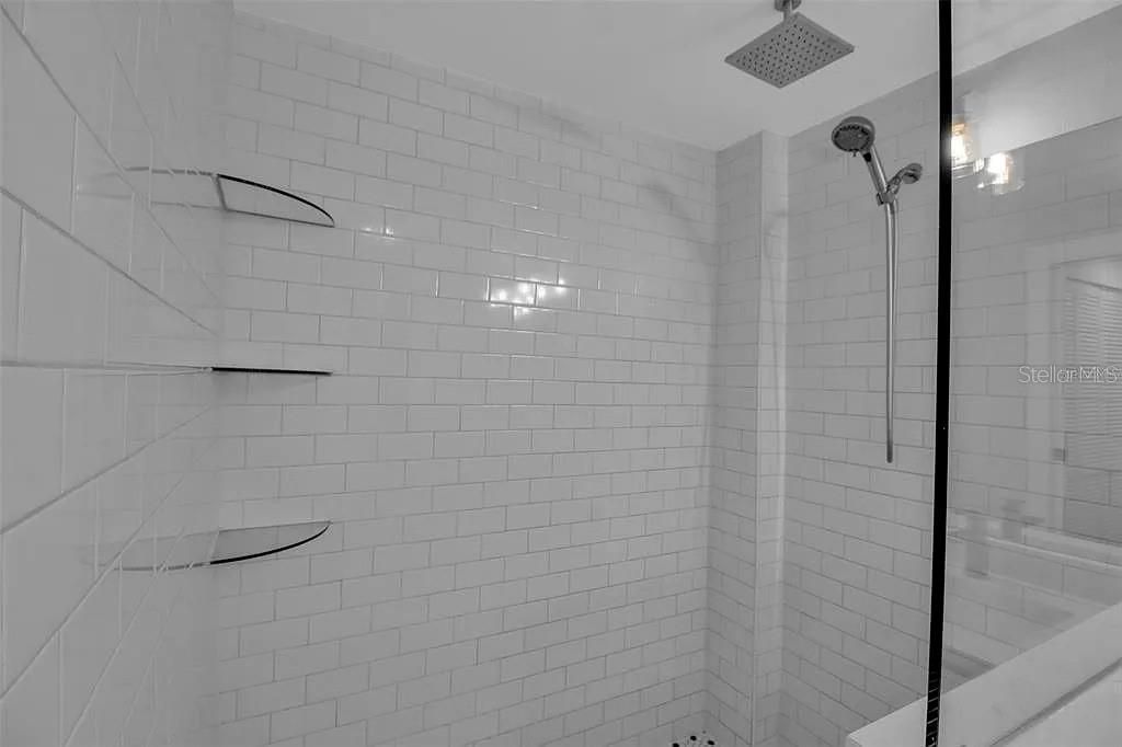 For Sale: $497,000 (4 beds, 2 baths, 1784 Square Feet)