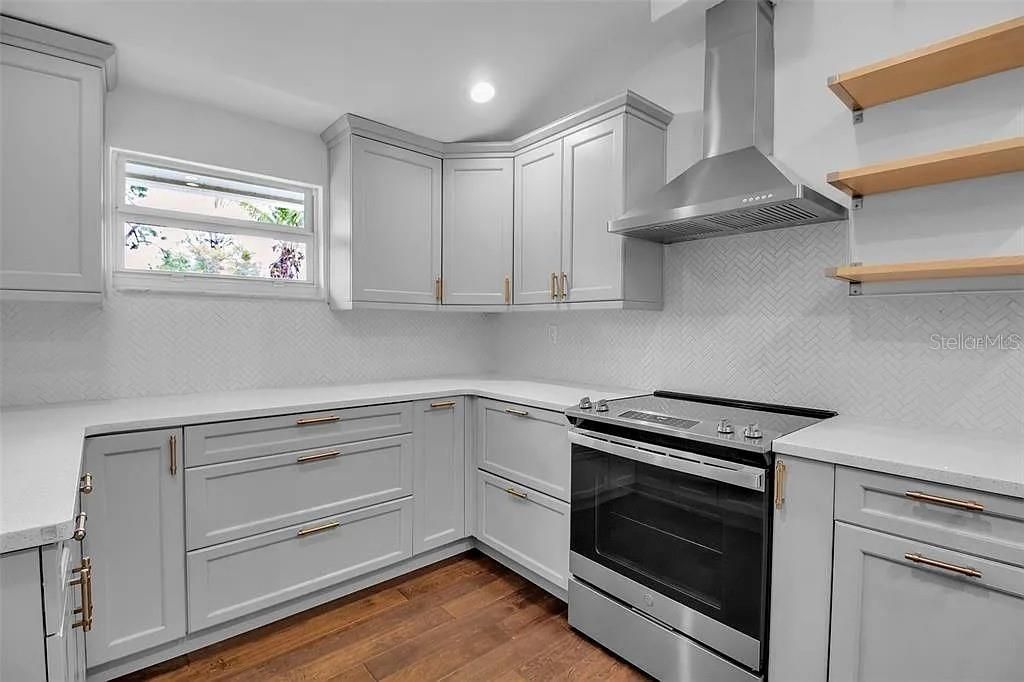 For Sale: $497,000 (4 beds, 2 baths, 1784 Square Feet)