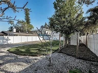 For Sale: $497,000 (4 beds, 2 baths, 1784 Square Feet)