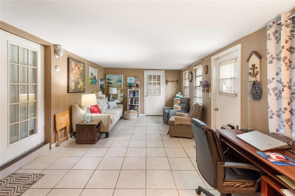 For Sale: $228,000 (3 beds, 2 baths, 1625 Square Feet)