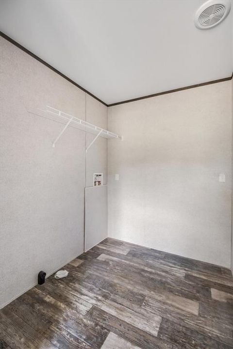 For Sale: $279,900 (3 beds, 2 baths, 1493 Square Feet)