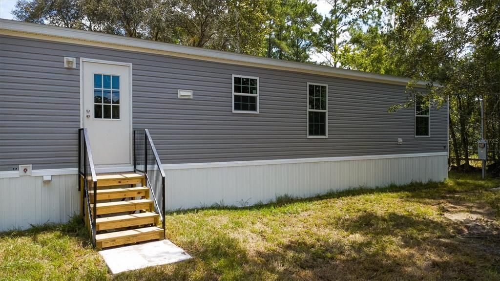 For Sale: $279,900 (3 beds, 2 baths, 1493 Square Feet)